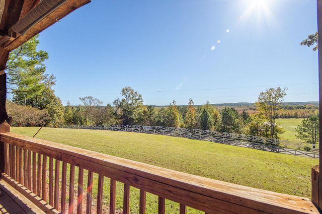 3540 DAMON RD, Michie, TN 38357