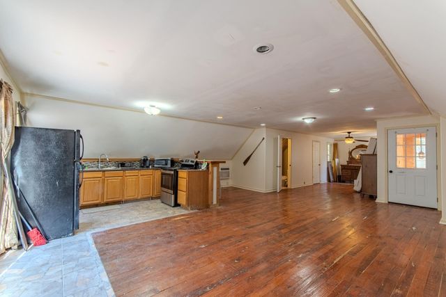 3540 DAMON RD, Michie, TN 38357