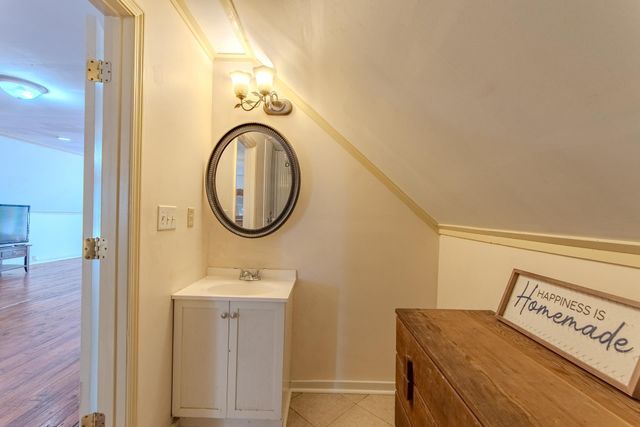 3540 DAMON RD, Michie, TN 38357