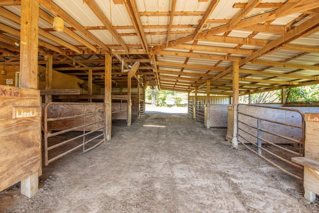 3540 DAMON RD, Michie, TN 38357