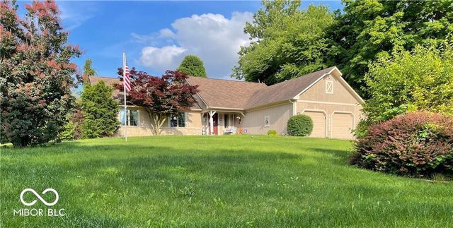 263 Queensway Drive, Avon, IN 46123