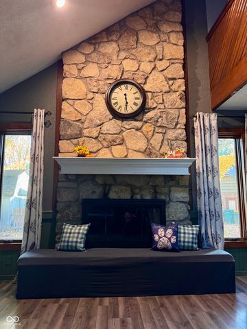 263 Queensway Drive, Avon, IN 46123