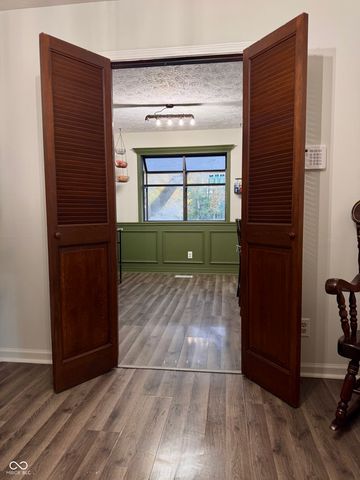 263 Queensway Drive, Avon, IN 46123