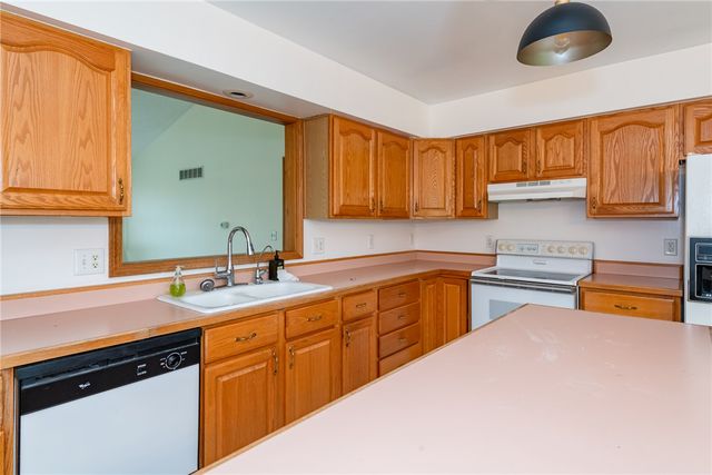 7825 Belle Plain Drive, Huber Heights, OH 45424