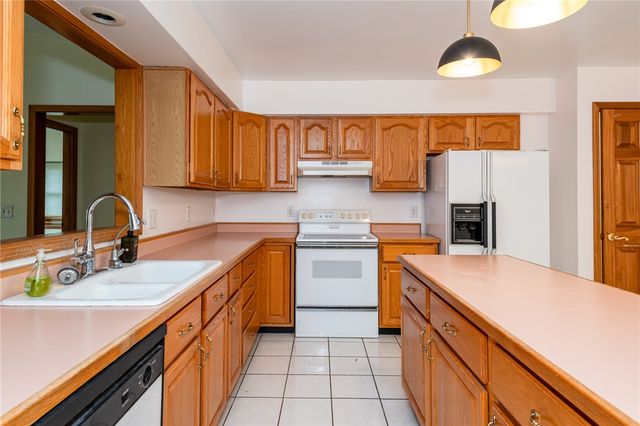 7825 Belle Plain Drive, Huber Heights, OH 45424
