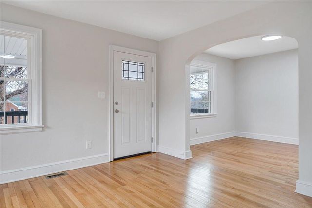 204 Beech ST, Roanoke, VA 24017