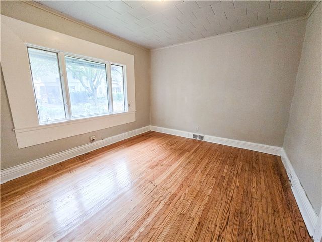 28 5th Street, Rochester, NY 14605