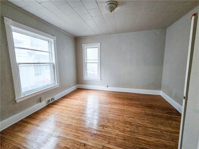 28 5th Street, Rochester, NY 14605