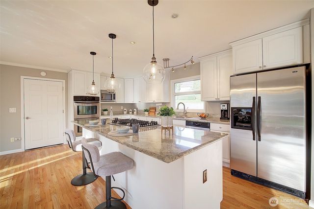 15023 Simonds Road NE, Kenmore, WA 98028