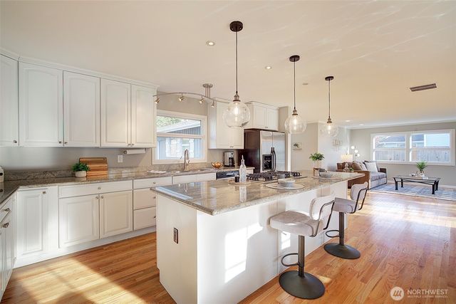 15023 Simonds Road NE, Kenmore, WA 98028