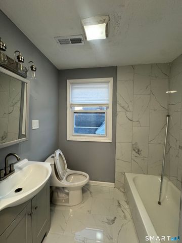 10 Lester Street 3, West Haven, CT 06516