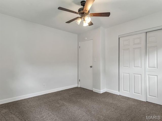 17 Neptune Drive, Belleville, IL 62226