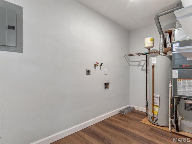 17 Neptune Drive, Belleville, IL 62226