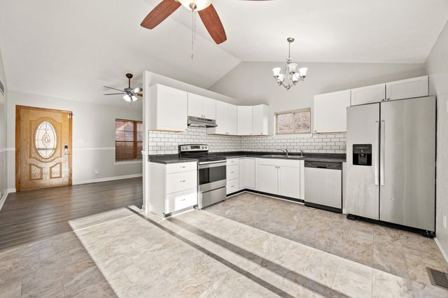 117 Dale Hollow Drive, Georgetown, KY 40324