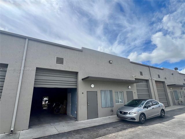 16215 SW 117th Ave 4, Miami, FL 33177