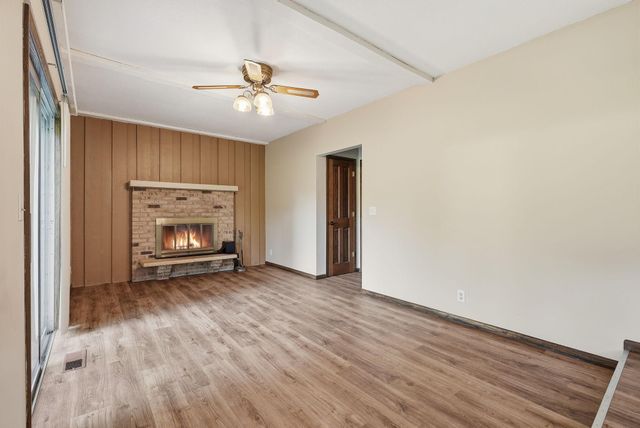 916 Whitney Drive, Apple Valley, MN 55124