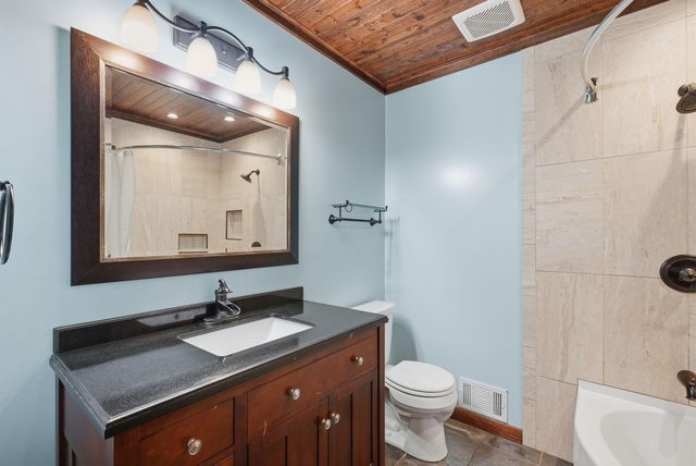 916 Whitney Drive, Apple Valley, MN 55124
