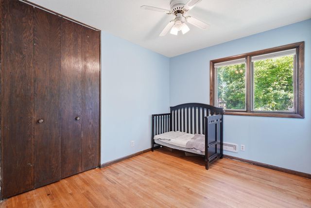 916 Whitney Drive, Apple Valley, MN 55124