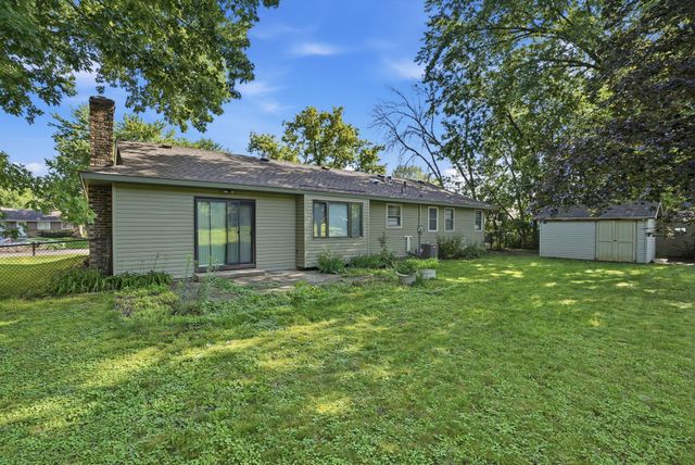 916 Whitney Drive, Apple Valley, MN 55124