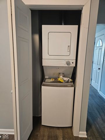 626 Holly Avenue, Indianapolis, IN 46221