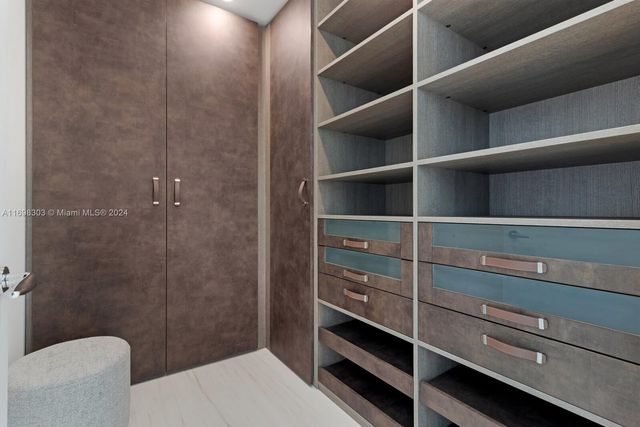 16901 Collins Ave 1402, Sunny Isles Beach, FL 33160