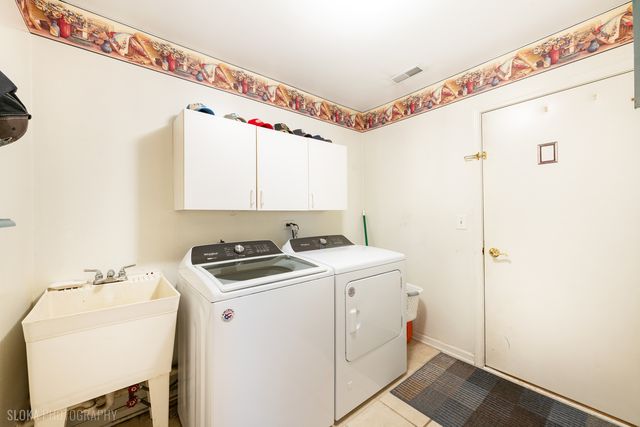 621 Kirkland Drive, Algonquin, IL 60102