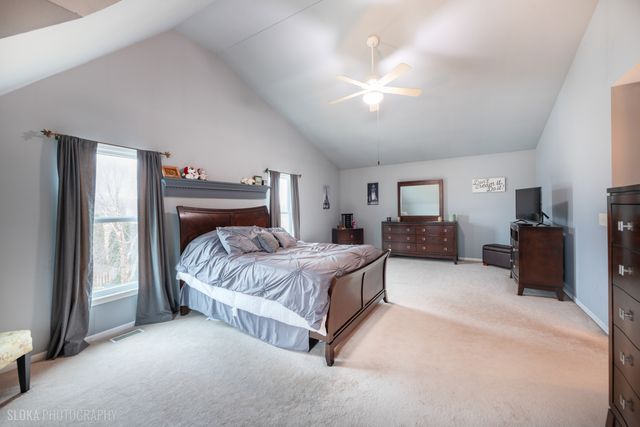 621 Kirkland Drive, Algonquin, IL 60102