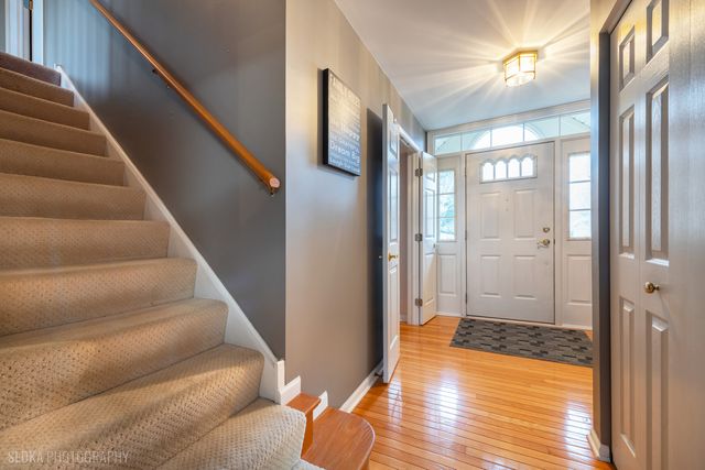 621 Kirkland Drive, Algonquin, IL 60102