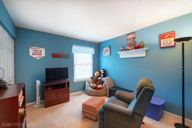 621 Kirkland Drive, Algonquin, IL 60102