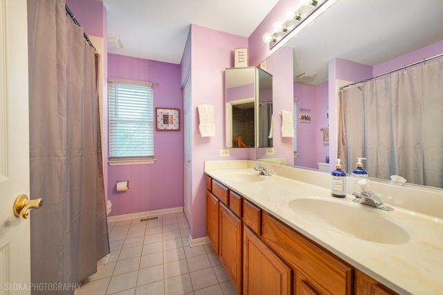 621 Kirkland Drive, Algonquin, IL 60102