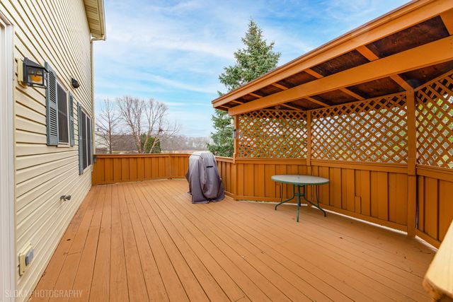 621 Kirkland Drive, Algonquin, IL 60102