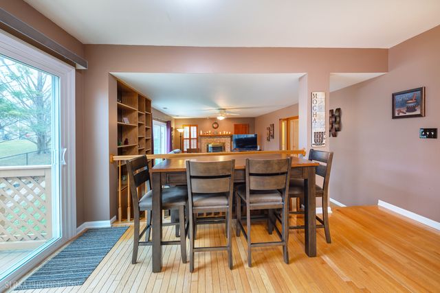 621 Kirkland Drive, Algonquin, IL 60102