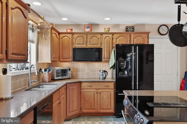 205 CAMBRIDGE DR, Strasburg, PA 17579