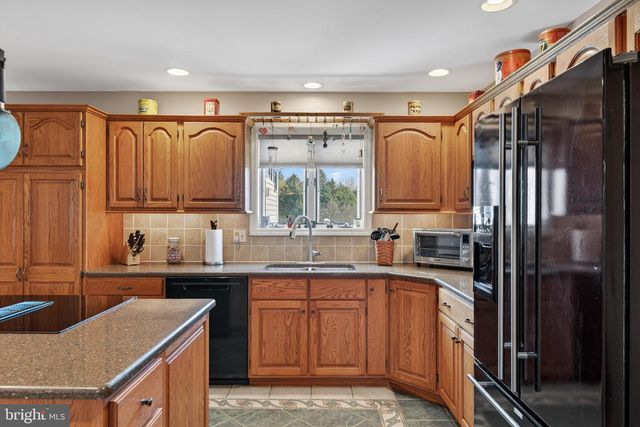 205 CAMBRIDGE DR, Strasburg, PA 17579