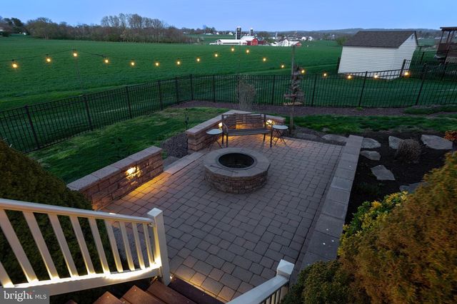 205 CAMBRIDGE DR, Strasburg, PA 17579