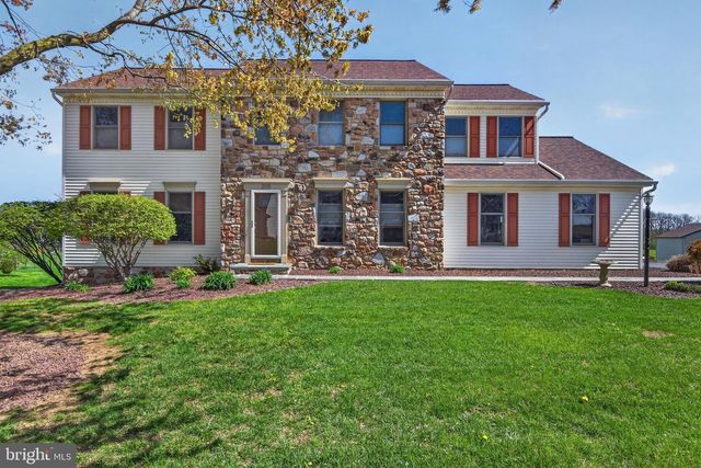 205 CAMBRIDGE DR, Strasburg, PA 17579
