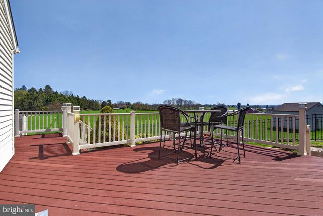 205 CAMBRIDGE DR, Strasburg, PA 17579