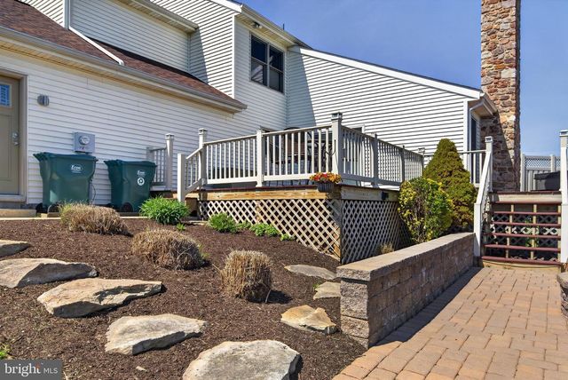 205 CAMBRIDGE DR, Strasburg, PA 17579