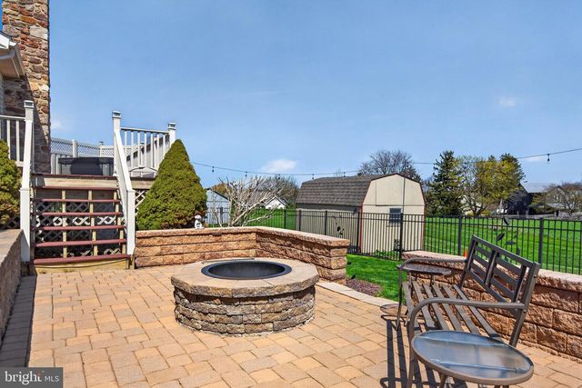 205 CAMBRIDGE DR, Strasburg, PA 17579