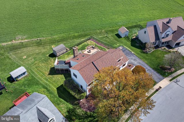 205 CAMBRIDGE DR, Strasburg, PA 17579