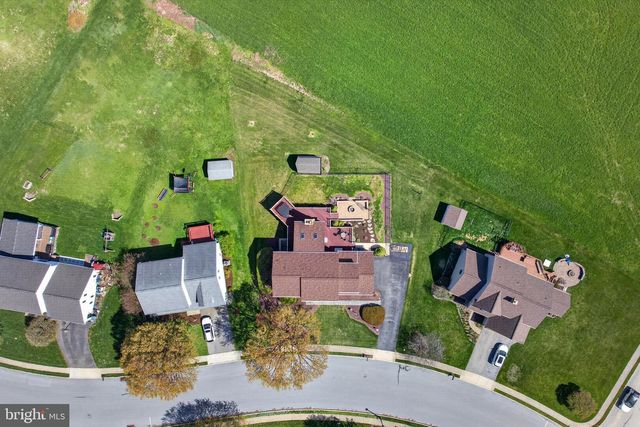 205 CAMBRIDGE DR, Strasburg, PA 17579