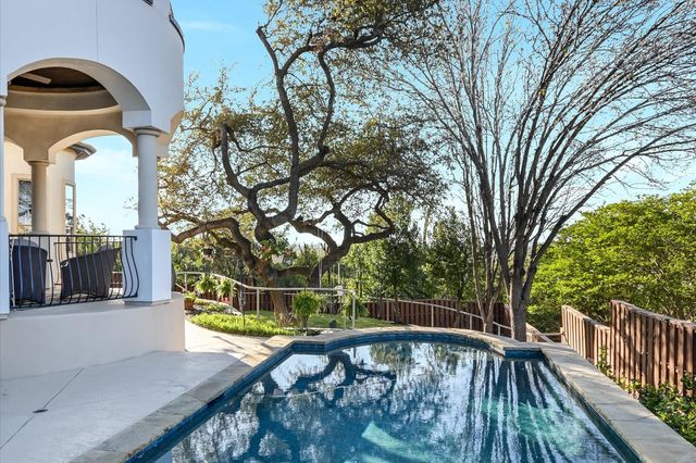 1106 Sledge DR, Austin, TX 78734