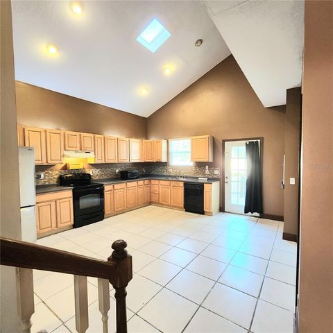 615 S LAUREL AVENUE, Sanford, FL 32771