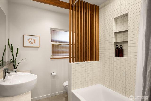 4812 S Brandon Street, Seattle, WA 98118
