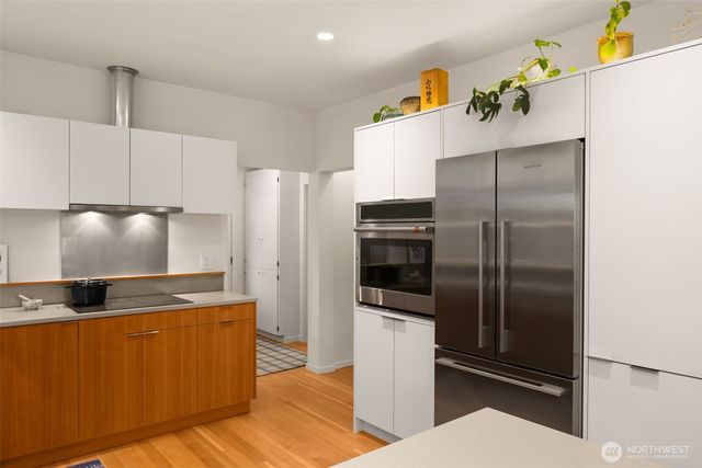 4812 S Brandon Street, Seattle, WA 98118