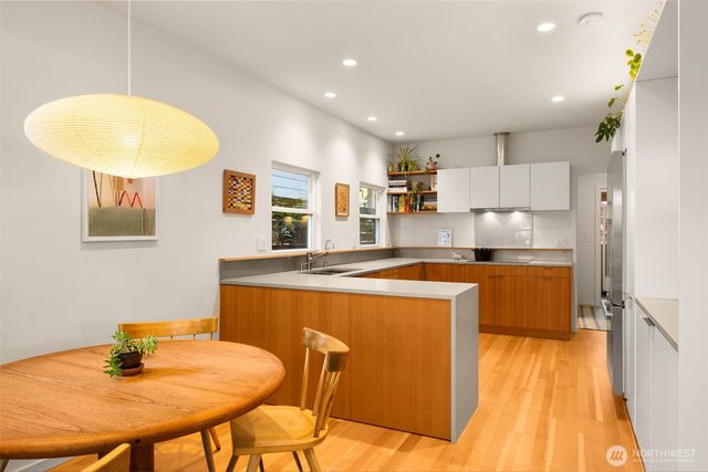 4812 S Brandon Street, Seattle, WA 98118