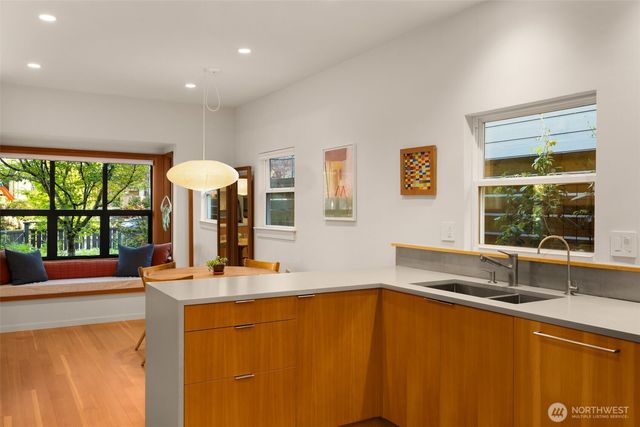 4812 S Brandon Street, Seattle, WA 98118