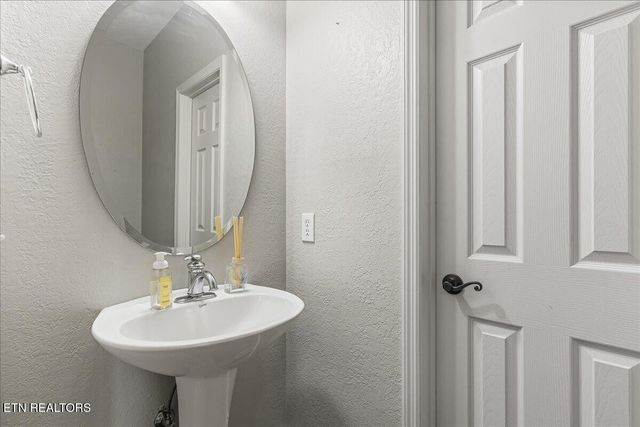 410 Ashbury Circle, Sweetwater, TN 37874