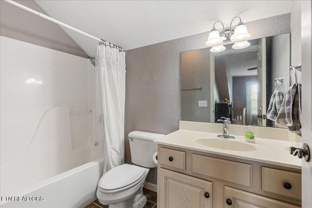 410 Ashbury Circle, Sweetwater, TN 37874