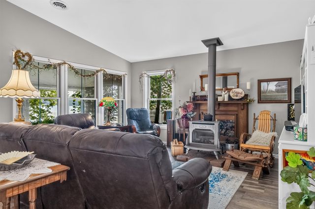 6625 N 270 E, Howe, IN 46746